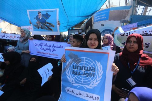 UNRWA staff strike in Gaza [Mohammed Asad/Middle East Monitor]