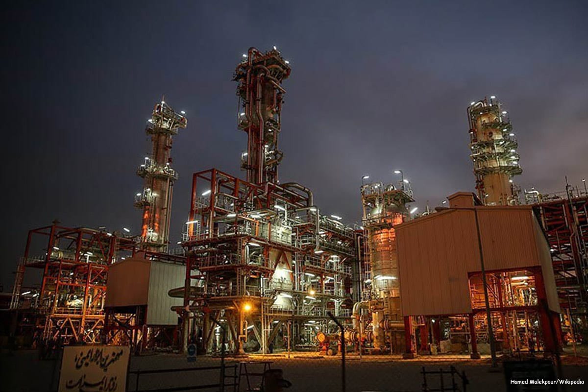 Image of the South Pars Gas Complex plant in Iran [Hamed Malekpour/Wikipedia]