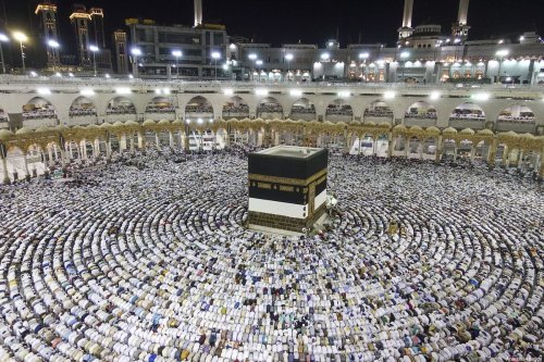 Muslim prospective Hajj pilgrims perform prayer around the Kaaba at Masjid al-Haram in Mecca, Saudi Arabia on August 02, 2019 [Halil Sağırkaya - Anadolu Agency]