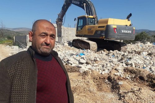 In order to avoid demolition fees by Israeli forces, a Palestinian man was forced to demolish his own home [Arab48]
