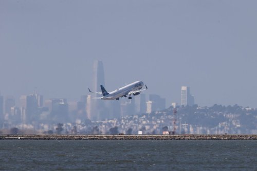 A JetBlue plane takes off at San Francisco International Airport (SFO) in San Francisco, California, United States on September 15, 2022 [Tayfun Coşkun/Anadolu Agency]