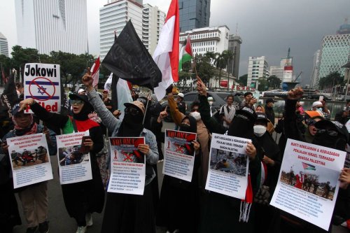 Hundred of protesters hold a protest near the State Palace in Jakarta, Indonesia on March 20, 2023 [Eko Siswono Toyudho - Anadolu Agency]