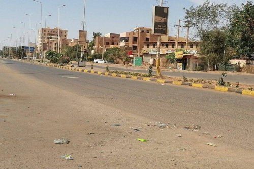 A view of an empty street and closed shops in Khartoum, Sudan on April 18, 2023 [Stringer - Anadolu Agency]
