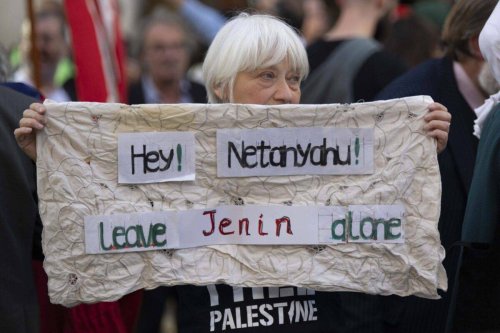 People gather to protest against Israel's airstrikes and raids on Jenin at Israel Embassy in London, United Kingdom on July 05, 2023 [Raşid Necati Aslım - Anadolu Agency]