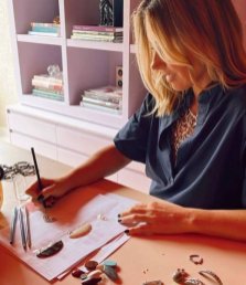 Camila Klein working on her new jewellery collection in Brazil, 2023. [Camila Klein/Instagram]