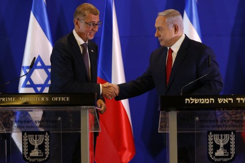 Czech Republic's Prime Minister Andrej Babis (L) and his Israeli counterpart Benjamin Netanyahu shake hands during a press conference after their meeting in Jerusalem, on 19 February 2019. [ARIEL SCHALIT/AFP via Getty Images]