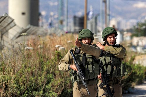 Israeli army soldiers, near Nablus in the occupied West Bank on May 17, 2022 [JAAFAR ASHTIYEH/AFP]