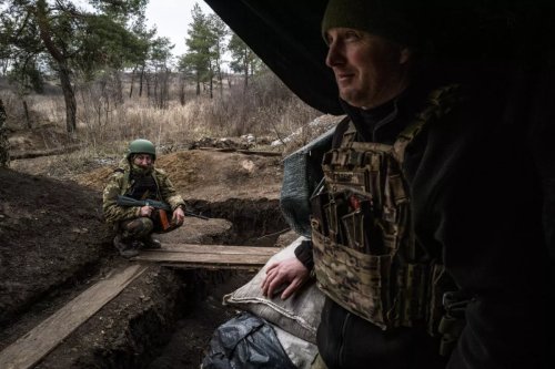 Ukrainian servicemen are seen along the frontline south of Bakhmut, Ukraine on March 20, 2023 [Wolfgang Schwan/Anadolu Agency via Getty Images]