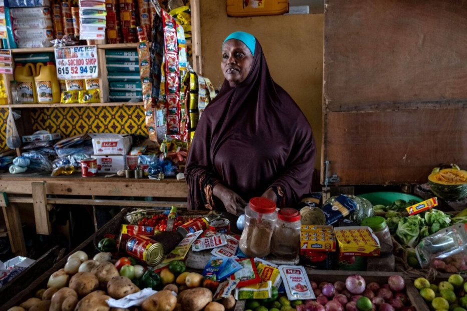 A shop keeper at Ansaloti food market in Mogadishu on 21, 2022 in Mogadishu, Somalia [Jonathan Torgovnik/Getty Images]