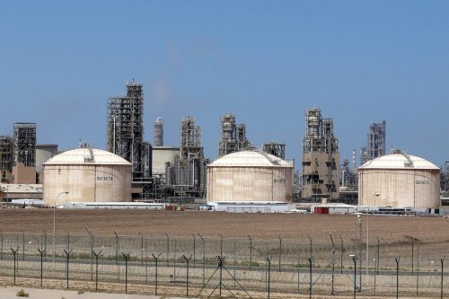 A general view taken on April 16, 2016 shows the Shuaiba oil refinery south of Kuwait City [YASSER AL-ZAYYAT/AFP via Getty Images]