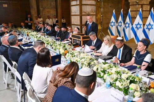 Israeli Prime Minister Benjamin Netanyahu during a Cabinet meeting held beneath Al-Aqsa Mosque in Jerusalem on 21 May 2023. [@IsraeliPM/Twitter]