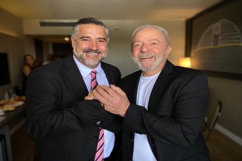 Paulo Pimenta, left, and presidential candidate Lula da Silva [Paulo Pimenta]